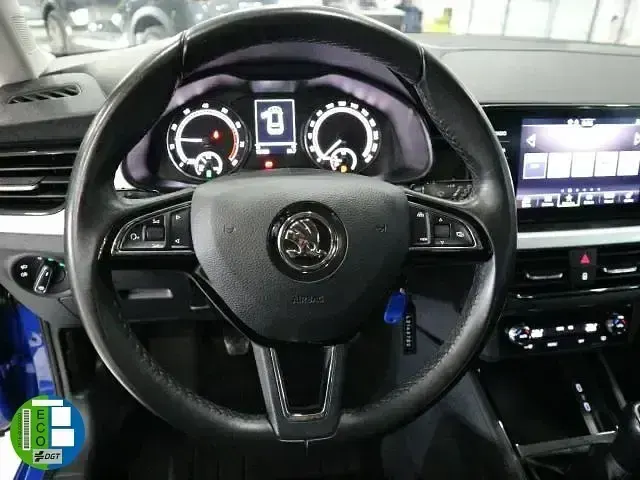 Usado Skoda Kamiq Active 90 CV (66 kW) 2020 Azul SUV