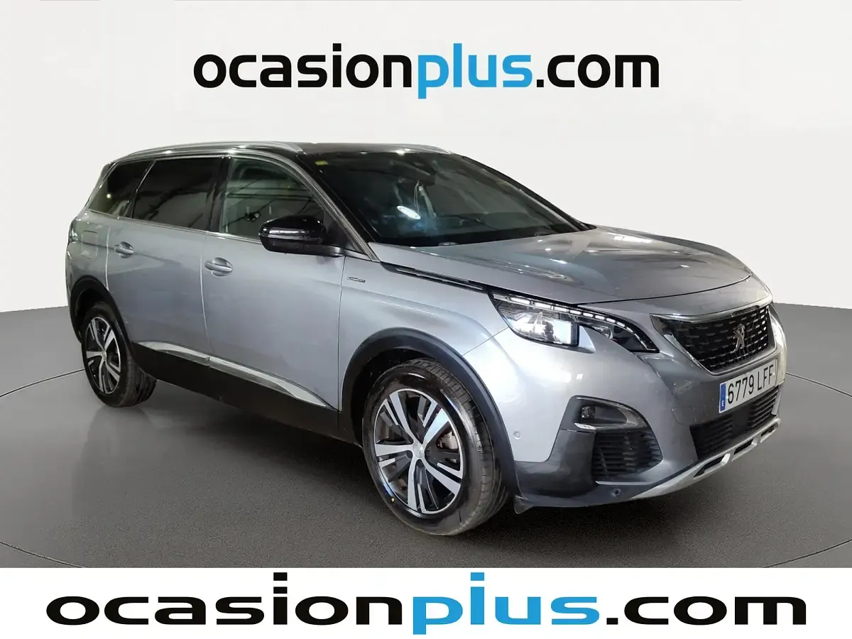 Usado Peugeot 5008 GT-line 131 CV (96 kW) 2020 Gris SUV