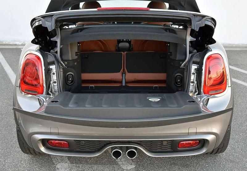 Usado Mini One Cabriolet 102 CV (75 kW) 2016 Azul Descapotable