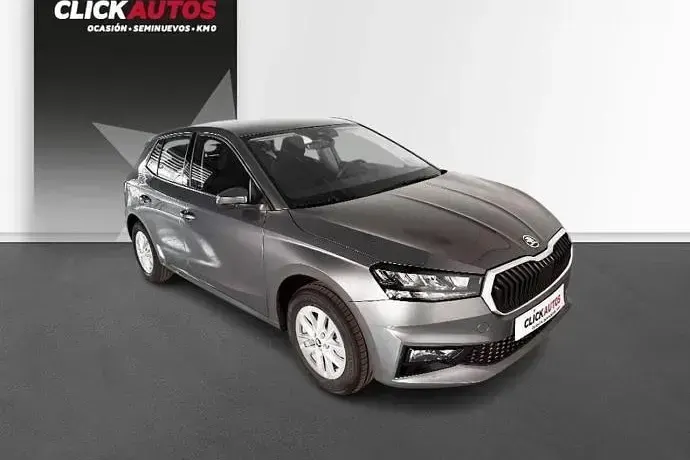 Käytetty Skoda Fabia Ambition 110 HP (80 kW) 2024 Musta Viistoperä