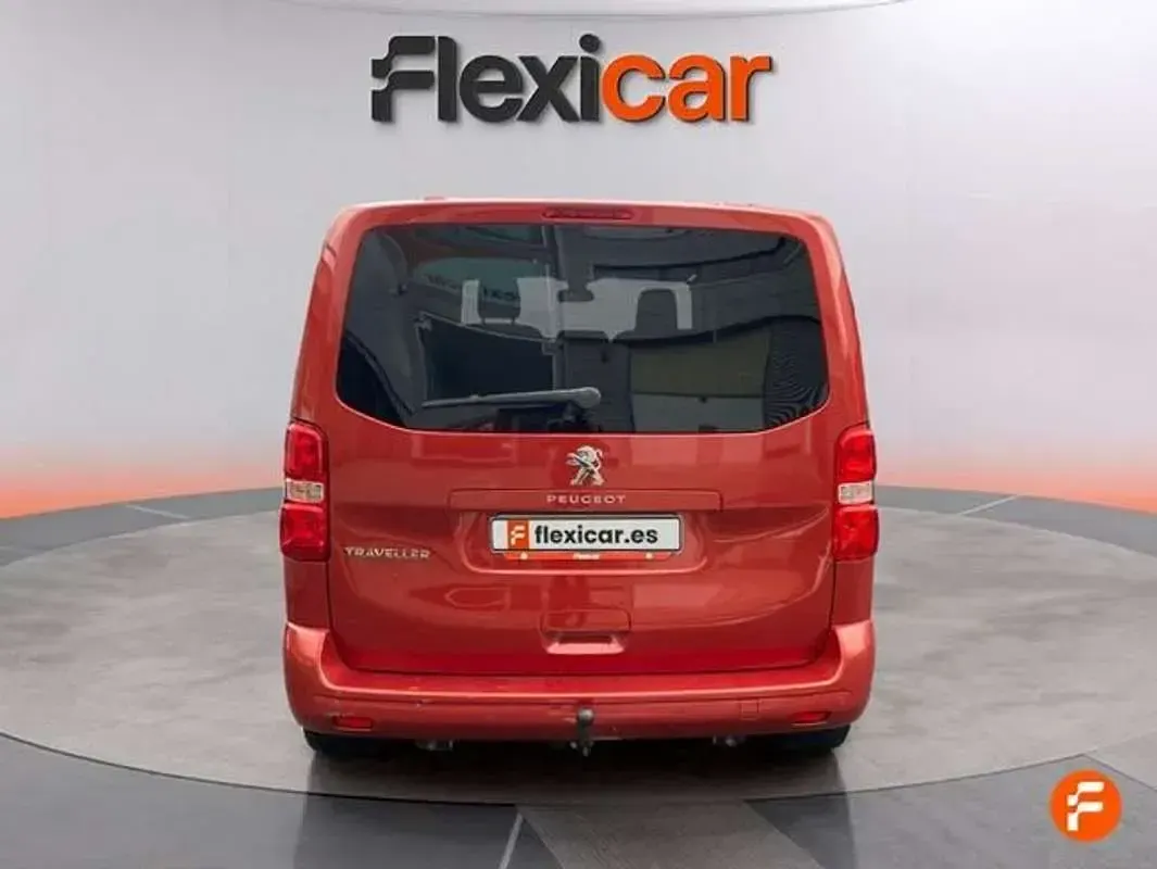 Usado Peugeot Traveller Active 116 CV (85 kW) 2017 Rojo Monovolumen