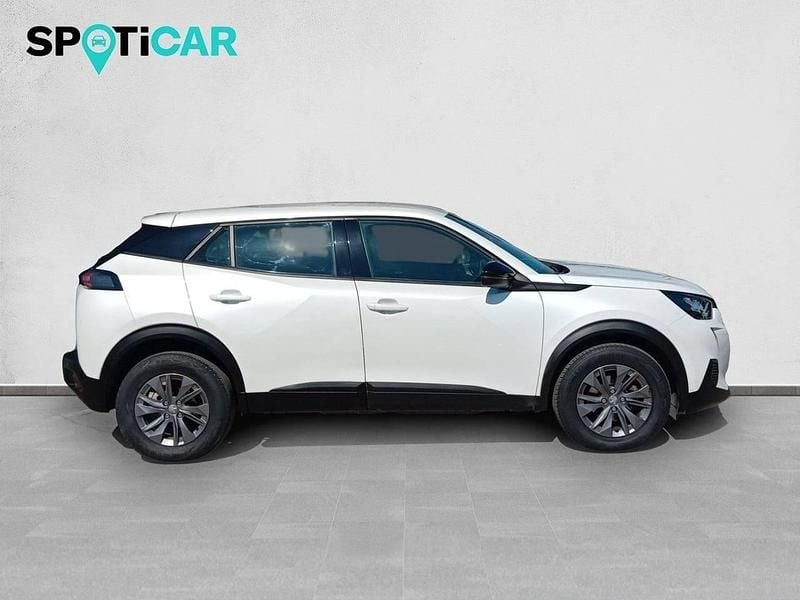 Usado Peugeot 2008 Active 100 CV (73 kW) 2023 Blanco SUV