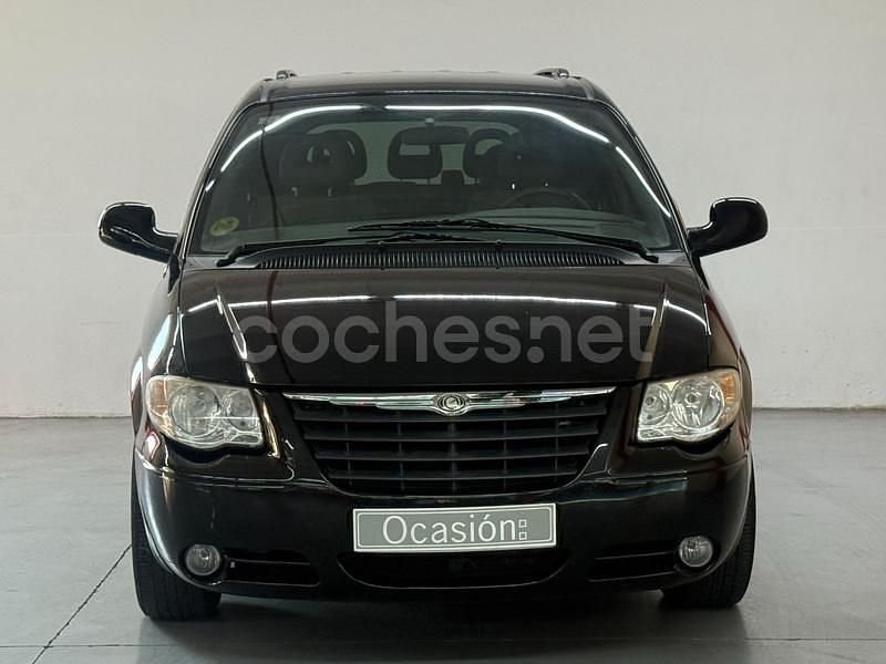 Usado Chrysler Voyager 140 CV (102 kW) 2003 Negro Monovolumen