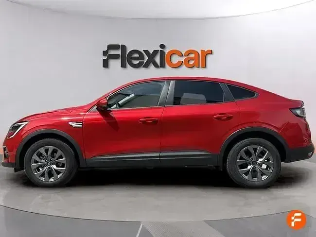 Usado Renault Arkana 145 CV (106 kW) 2024 Rojo SUV