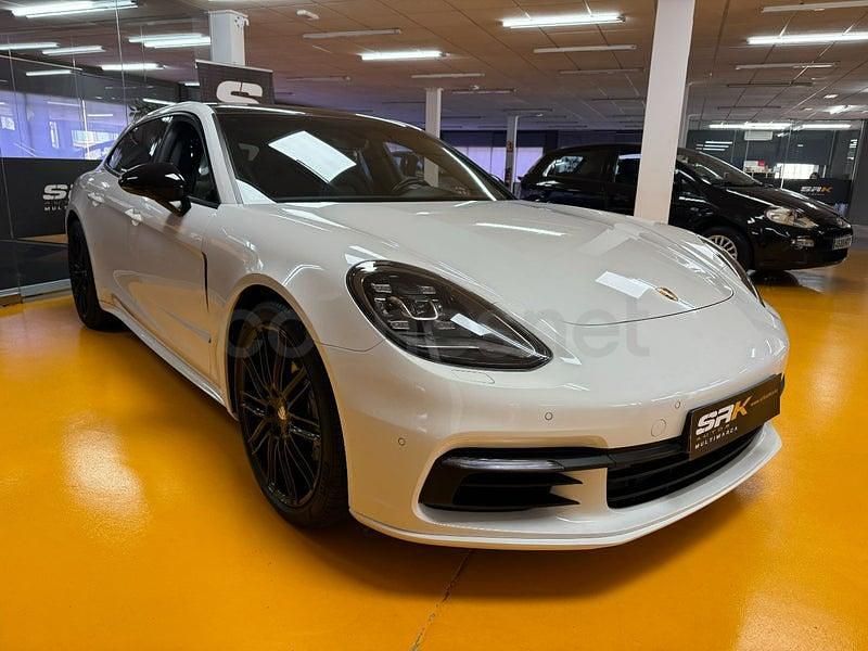 Usado Porsche Panamera Sport Turismo 330 CV (242 kW) 2018 Blanco Familiar