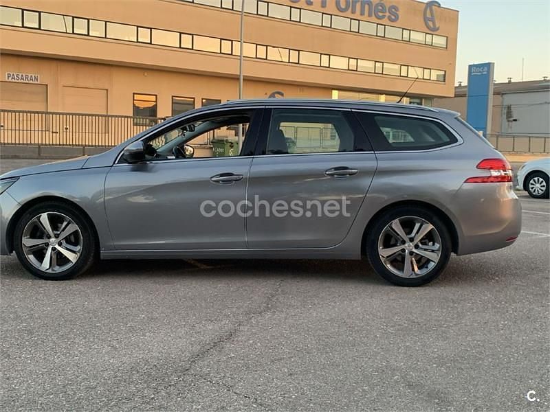 Beige Usado 2015 Peugeot 308 Allure Familiar | 8600 € (Precio justo) - Imagen 1/3