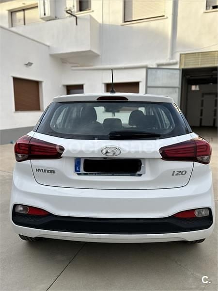 Blanco Usado 2019 Hyundai i20 Berlina | 12.000 € (Precio justo) - Imagen 1/3