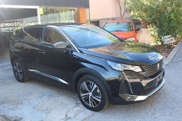 Usado Peugeot 3008 Allure 224 CV (164 kW) 2022