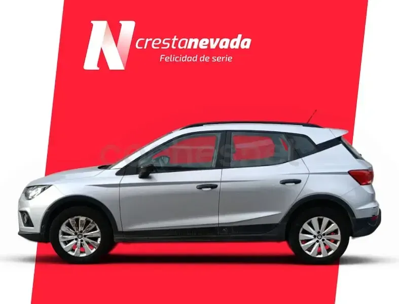 Usado Seat Arona Reference 90 CV (66 kW) 2020 Gris / plata SUV
