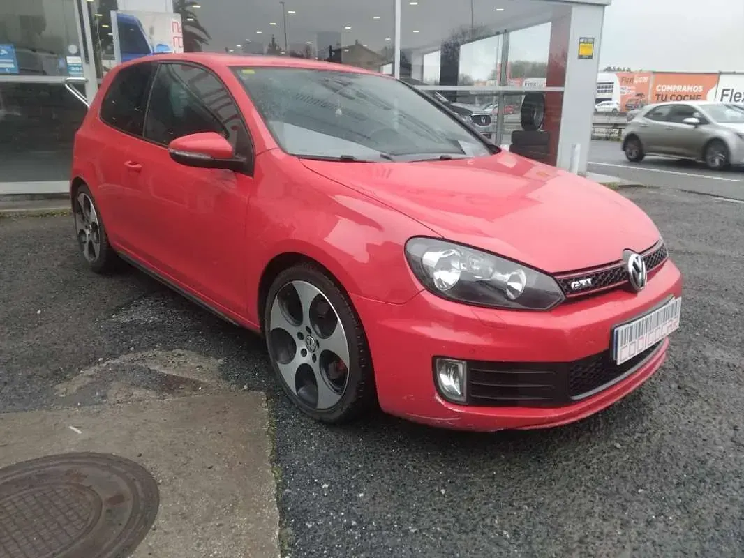 Usado VW Golf VI GTI 211 CV (155 kW) 2009 Rojo Utilitario