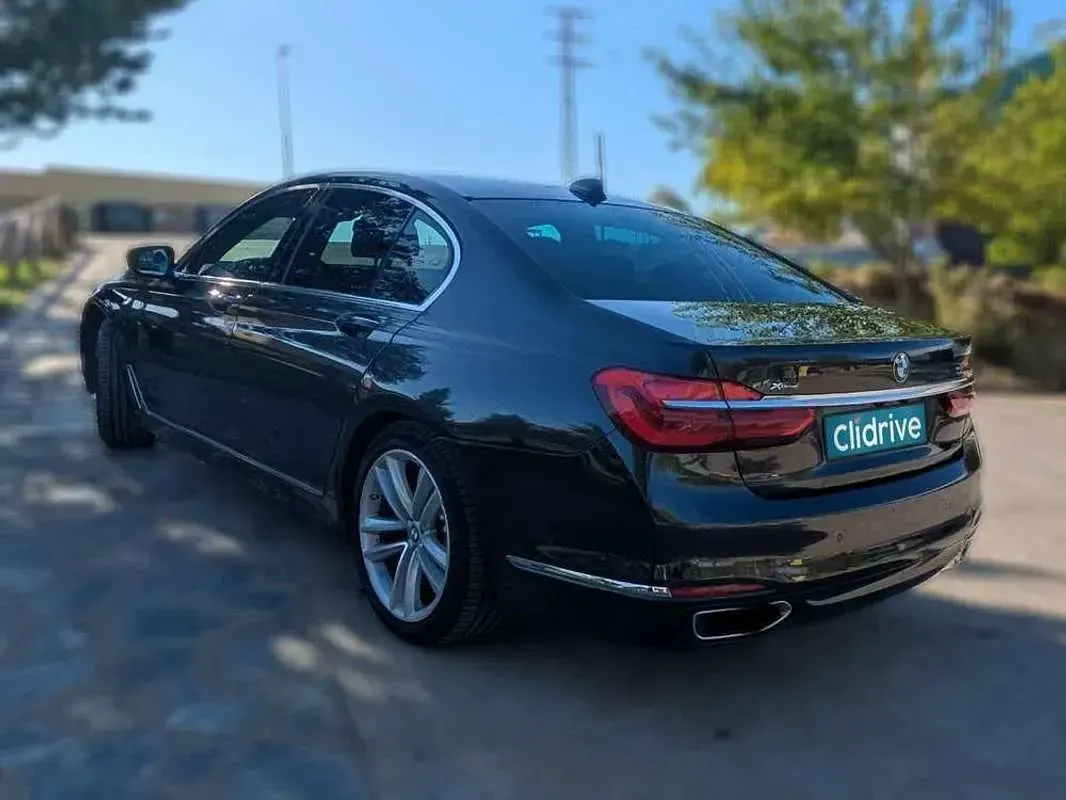 Używany BMW 730 286 KM (210 kW) 2016 Szary Sedan/Limuzyna