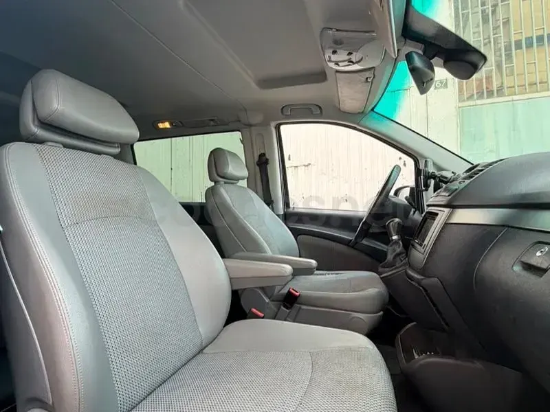 Usado Mercedes Viano 224 CV (164 kW) 2011 Negro Monovolumen