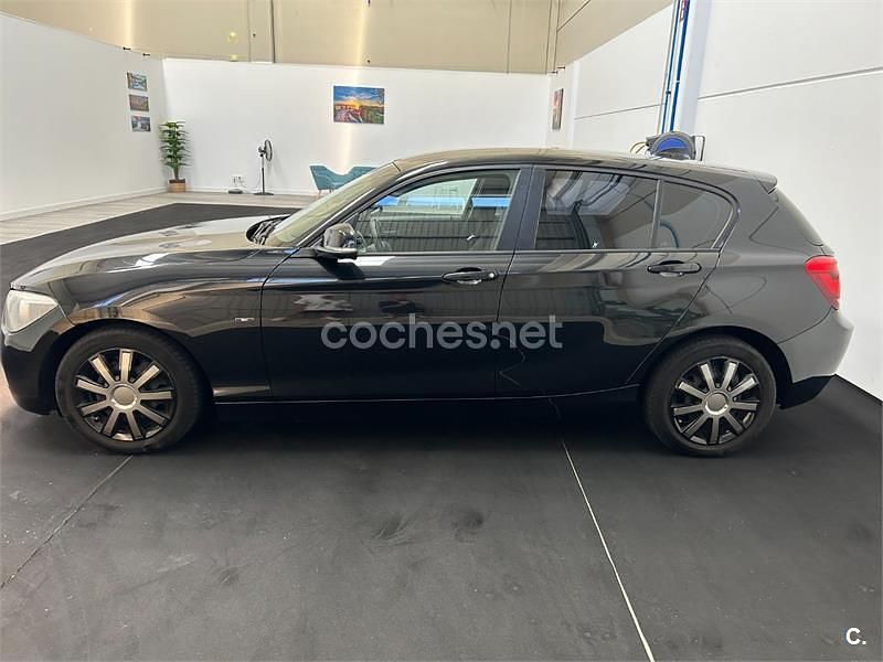 Usado BMW 118 Sport Line 136 CV (100 kW) 2014 Negro Utilitario