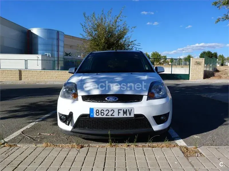 Usado Ford Fiesta ST 150 CV (110 kW) 2007 Blanco Utilitario