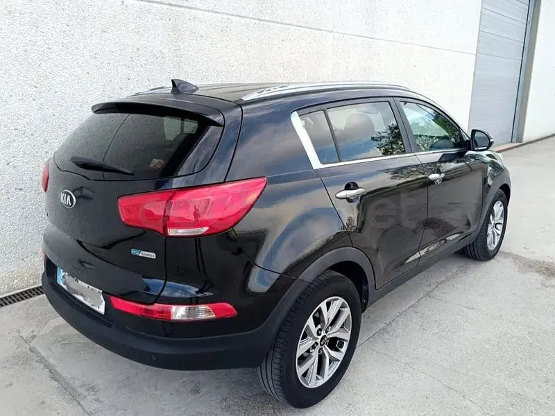 Usado Kia Sportage 115 CV (84 kW) 2016 Negro SUV