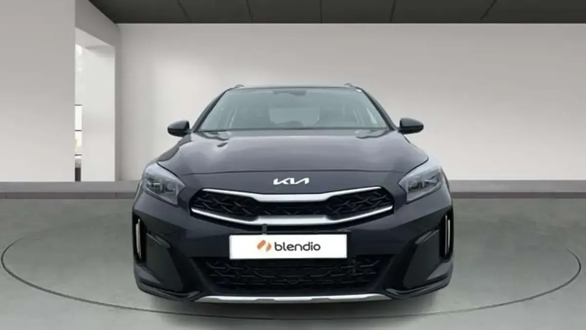 Nuevo Kia XCeed 116 CV (85 kW) 2026 Gris SUV