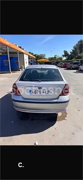 Usado Ford Mondeo Trend 130 CV (95 kW) 2007 Gris / plata Berlina