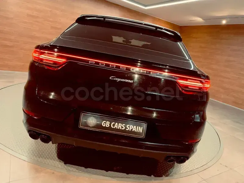 Usado Porsche Cayenne 462 CV (339 kW) 2021 Negro SUV
