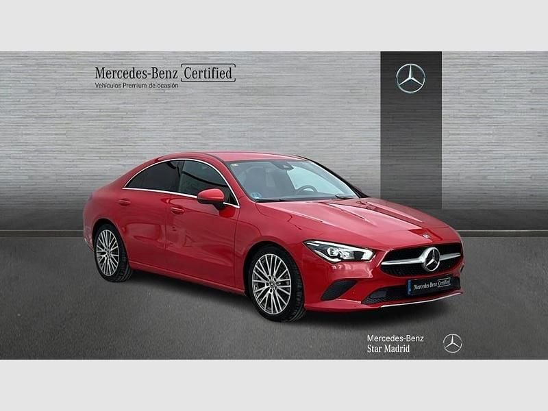 Usado Mercedes CLA180 Progressive 136 CV (100 kW) 2019 Rojo Berlina