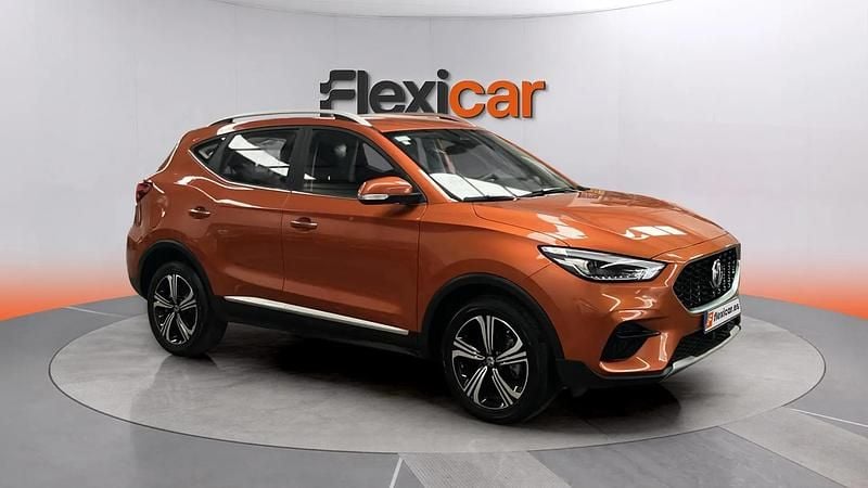 Usado MG ZS Comfort 106 HP (77 kW) 2025 Laranja SUV