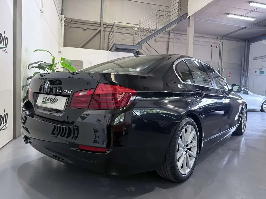 Usado BMW 520 Comfort Edition 184 CV (135 kW) 2014 Negro Berlina