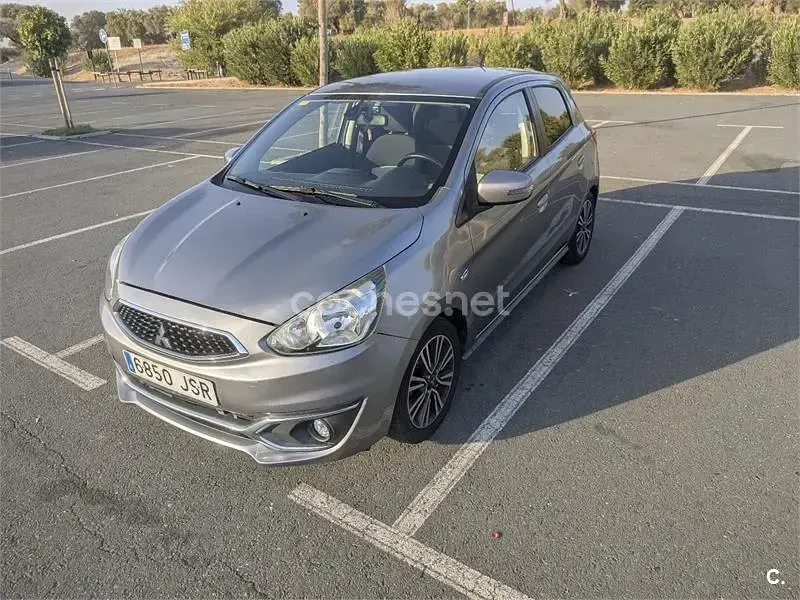 Usado Mitsubishi Space Star 80 CV (58 kW) 2016 Gris / plata Utilitario