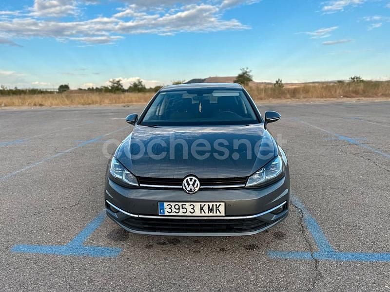 Gris / plata Usado 2018 VW Golf VII Advance Berlina | 14.000 € (Precio justo) - Imagen 1/4