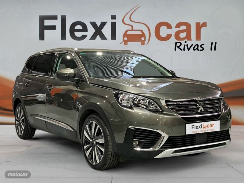 Usado Peugeot 5008 Allure 120 CV (88 kW) 2017 Gris Monovolumen