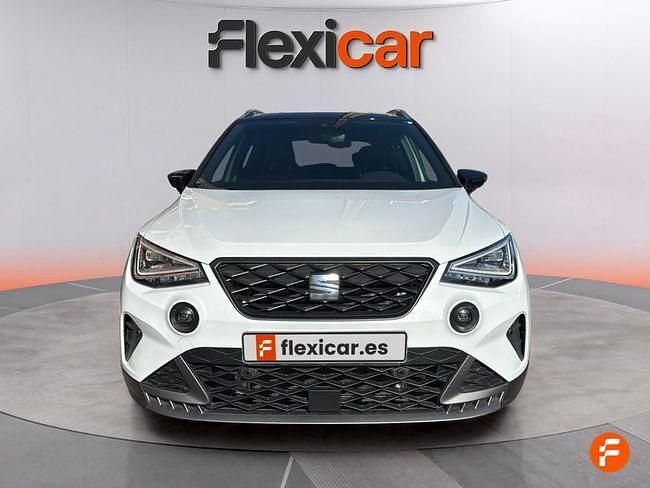 Usado Seat Arona FR 110 CV (80 kW) 2024 Gris / plata SUV