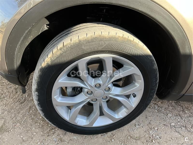 Usado Land Rover Discovery Sport HSE 180 CV (132 kW) 2017 Beige SUV