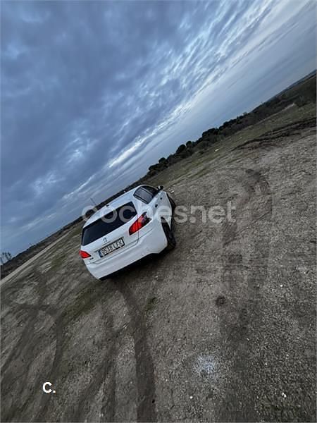 Blanco Usado 2020 Peugeot 308 Access Berlina | 7100 € (Buen precio) - Imagen 1/3