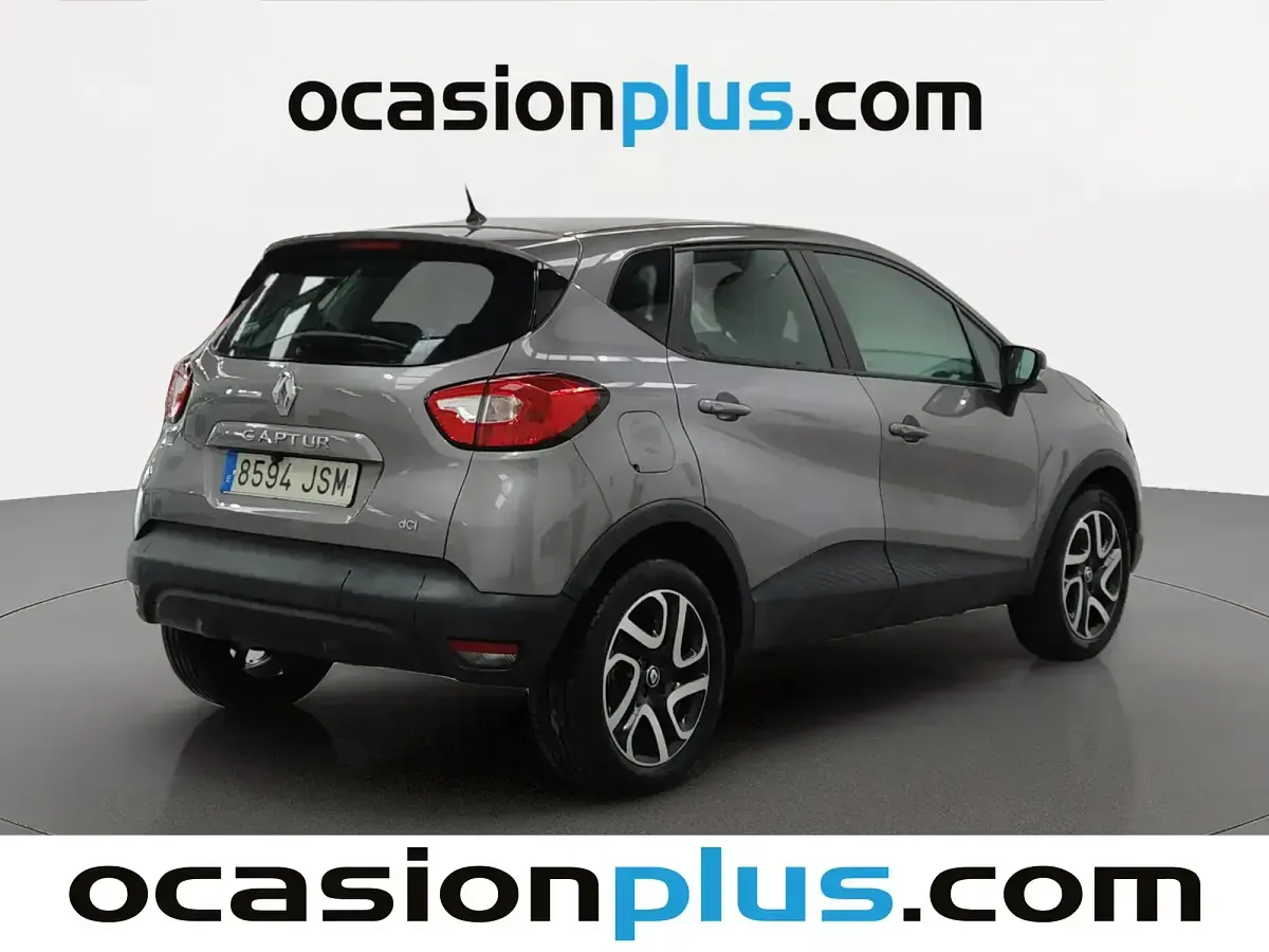 Usado Renault Captur Intens 90 CV (66 kW) 2016 Gris SUV