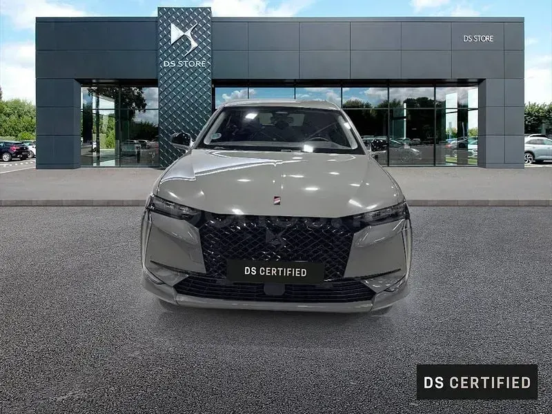 Usado DS Automobiles DS4 Performance 130 CV (95 kW) 2024 Gris / plata SUV