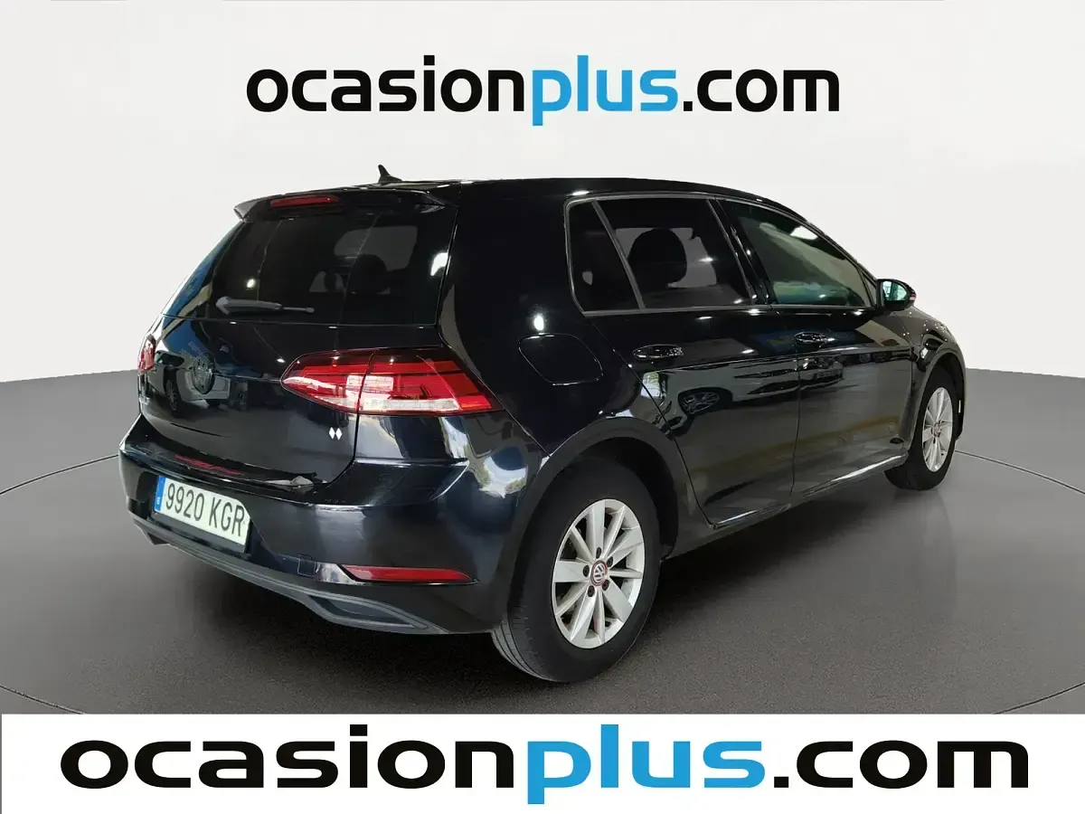Usado VW Golf VII Edition 110 CV (80 kW) 2018 Negro Utilitario