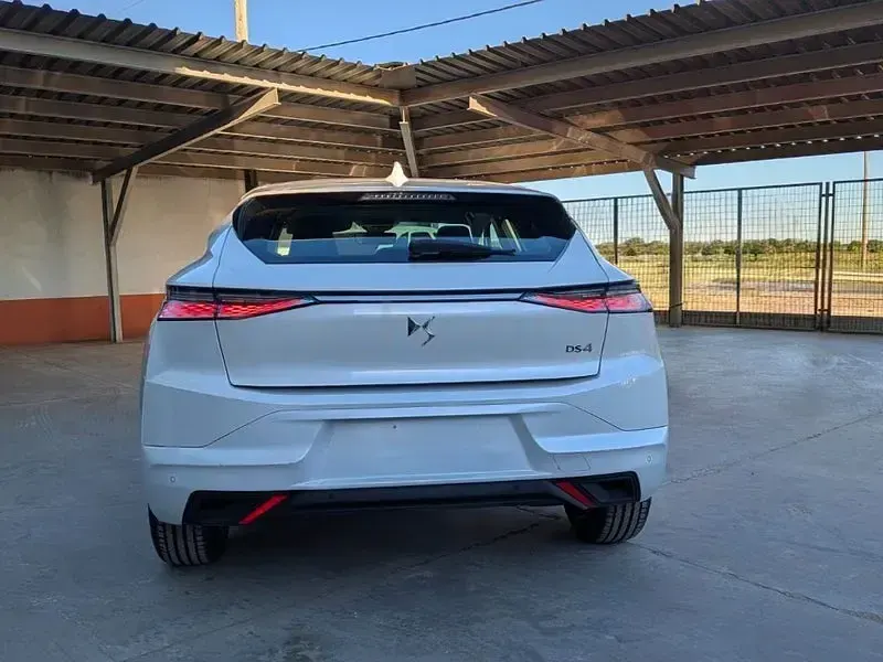 Usado DS Automobiles DS4 Bastille 130 CV (95 kW) 2022 Blanco SUV