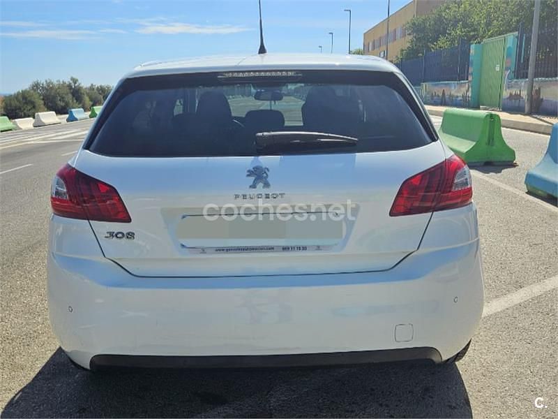 Blanco Usado 2017 Peugeot 308 Style Berlina | 10.000 € (Precio justo) - Imagen 1/4