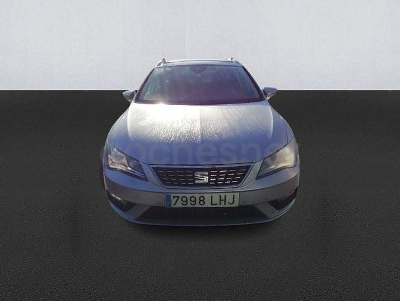 Usado Seat Leon XCELLENCE 150 CV (110 kW) 2020 Gris / plata Familiar