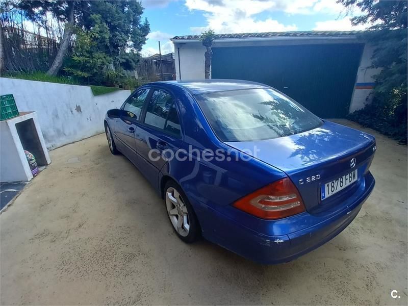 Azul Usado 2006 Mercedes C220 Sport Edition Berlina | 3900 € (Precio justo) - Imagen 1/4