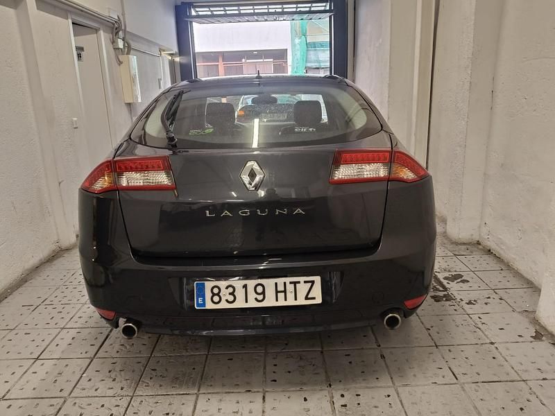 Usado Renault Laguna GrandTour GT 130 CV (95 kW) 2012 Negro Familiar
