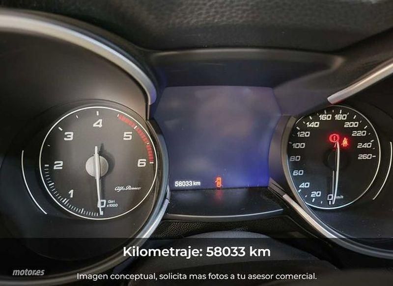 Usado Alfa Romeo Stelvio Sprint 190 CV (139 kW) 2021 Gris SUV