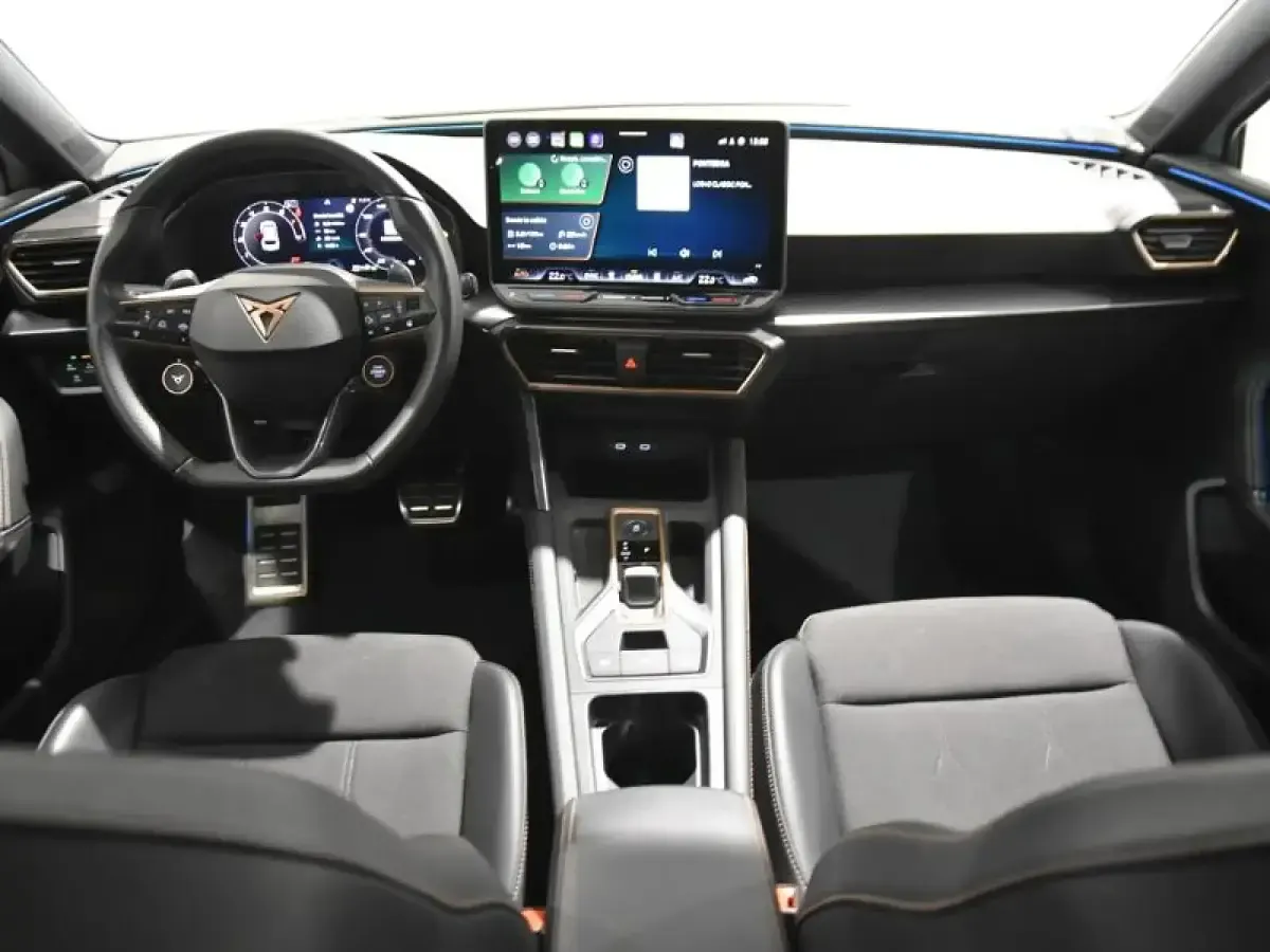 Usado Cupra Leon 150 CV (110 kW) 2025 Blanco