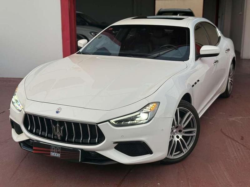 Usado Maserati GranSport 275 CV (202 kW) 2018 Blanco Coupe
