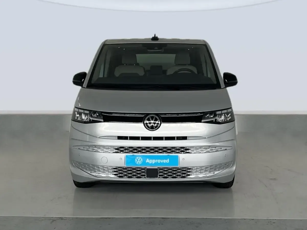 Usado VW Multivan 150 CV (110 kW) 2025 Gris plata Monovolumen