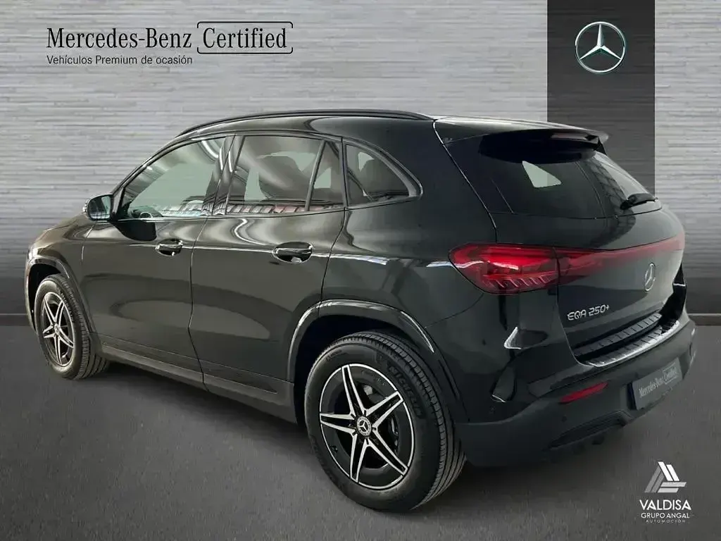Usado Mercedes EQA250+ AMG 139 kW (190 CV) 2026 Negro SUV