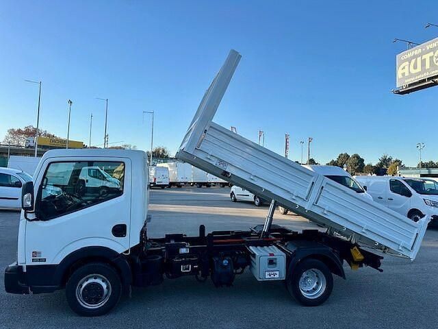 Usado Nissan Cabstar 130 CV (95 kW) 2019 Blanco Recogida