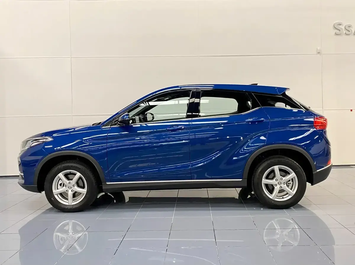 Nuevo DFSK 500 116 CV (85 kW) 2025 Azul SUV