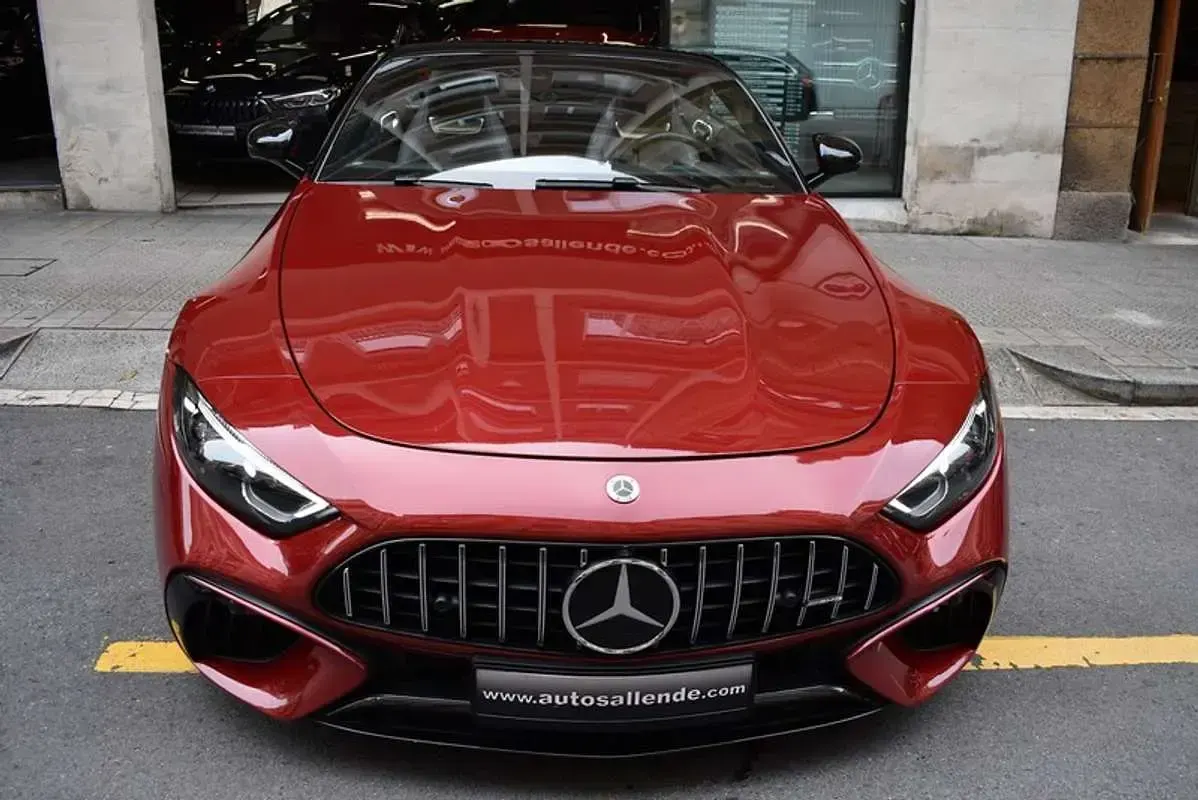 Usado Mercedes SL43 AMG AMG 381 CV (280 kW) 2023 Burdeos Descapotable
