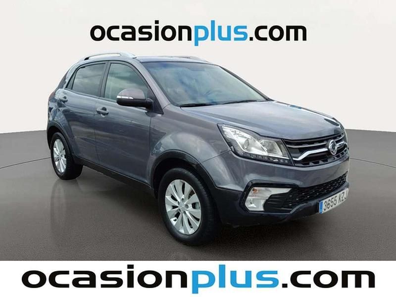 Usado Ssangyong (KGM) Korando 178 CV (130 kW) 2019 Gris SUV