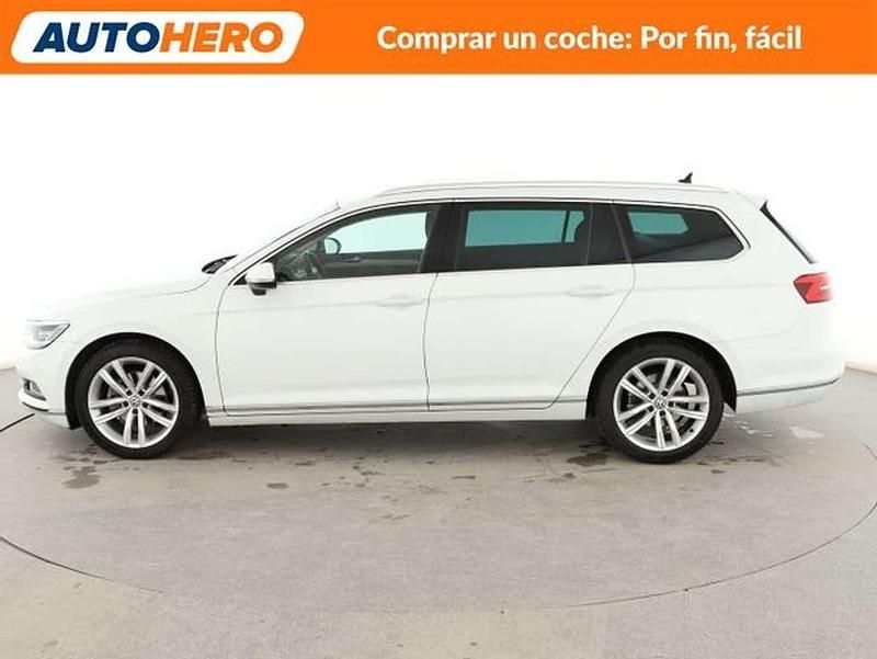 Usado VW Passat Sport 190 CV (139 kW) 2017 Blanco Familiar