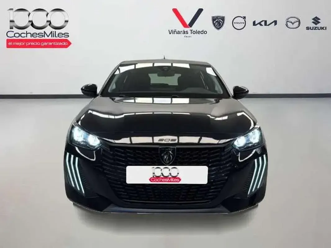Usado Peugeot 208 Style 110 CV (80 kW) 2025 Negro Utilitario